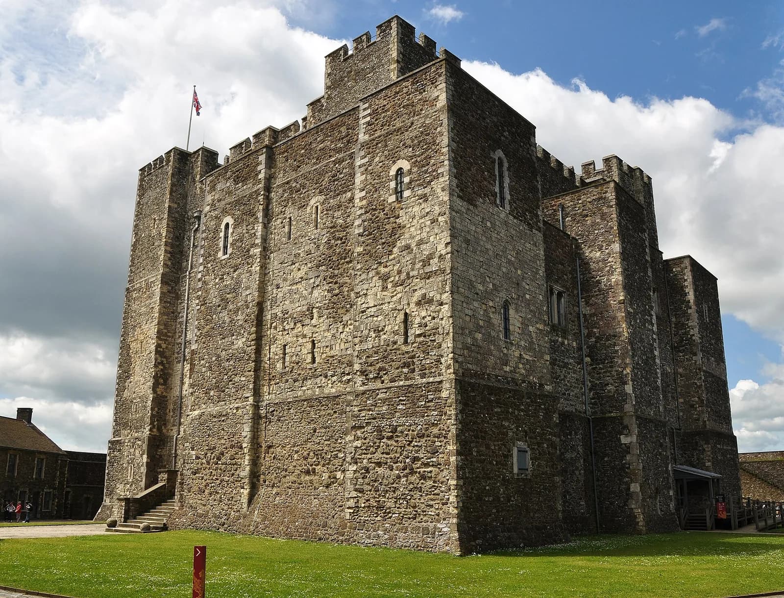 La Grande Tour, donjon du château de Douvres