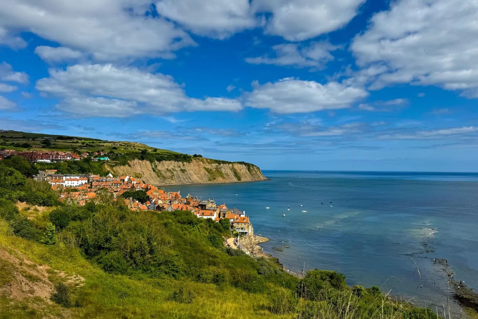 Les maisons de Robin Hood's Bay accrochées à la falaise