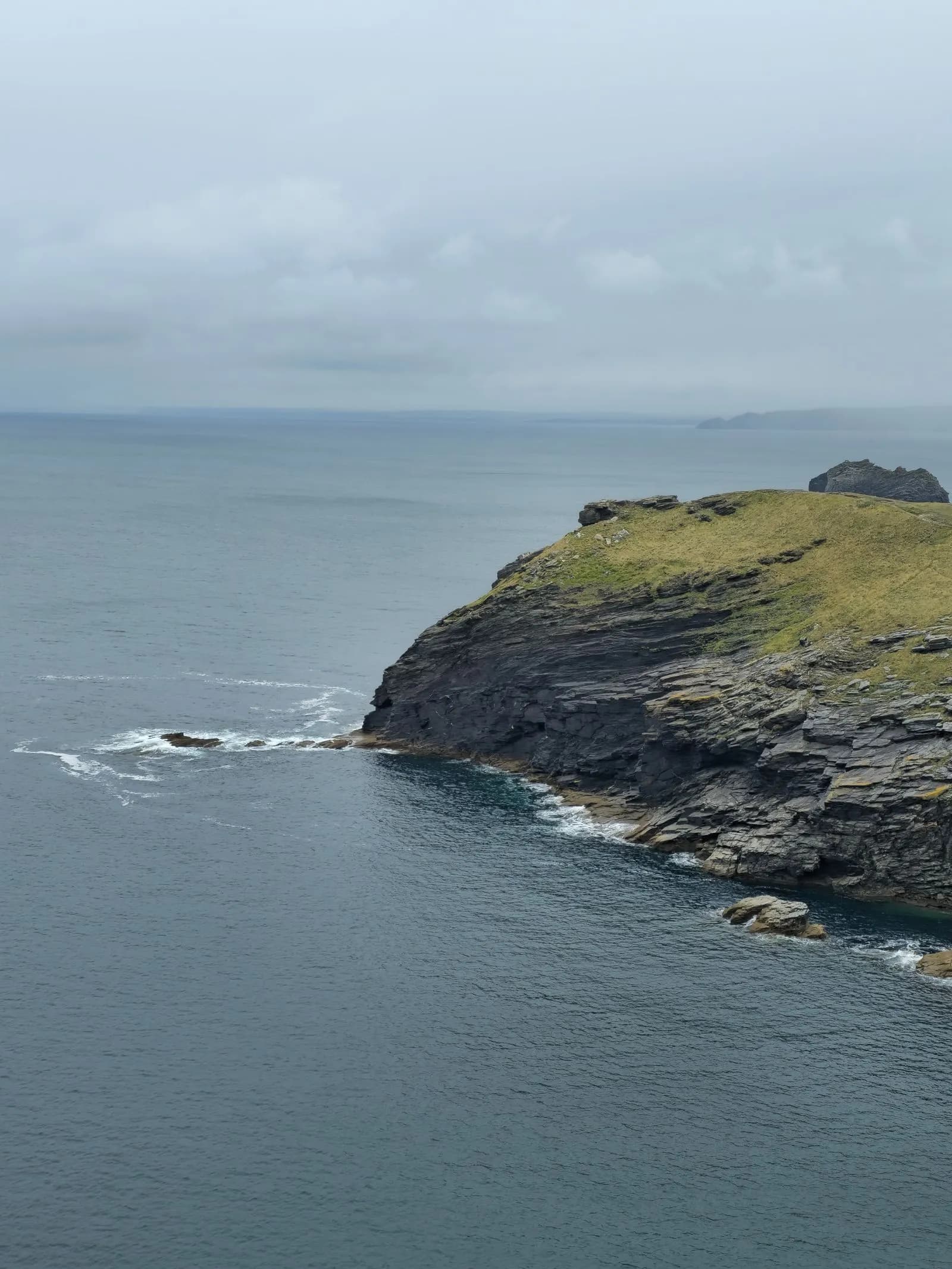 Cote rocheuse du sud-ouest de l'Angleterre Devon