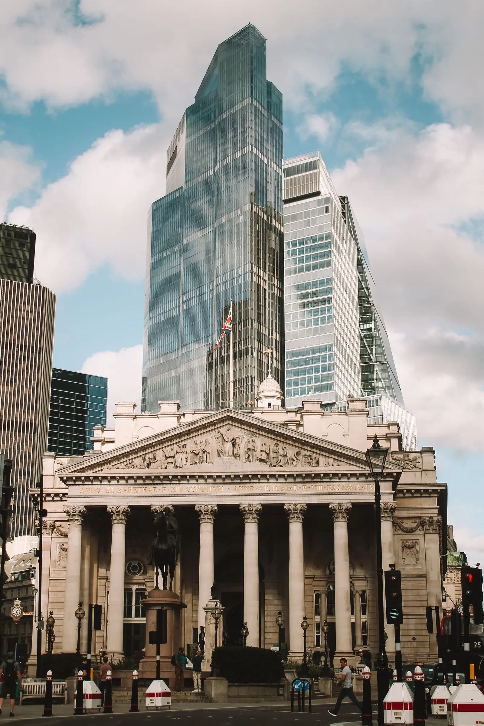 Bank of England, NHS IHS UK